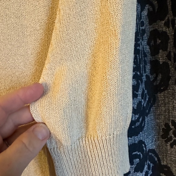 Ann Taylor size small beaded cream cardigan - Picture 4 of 6